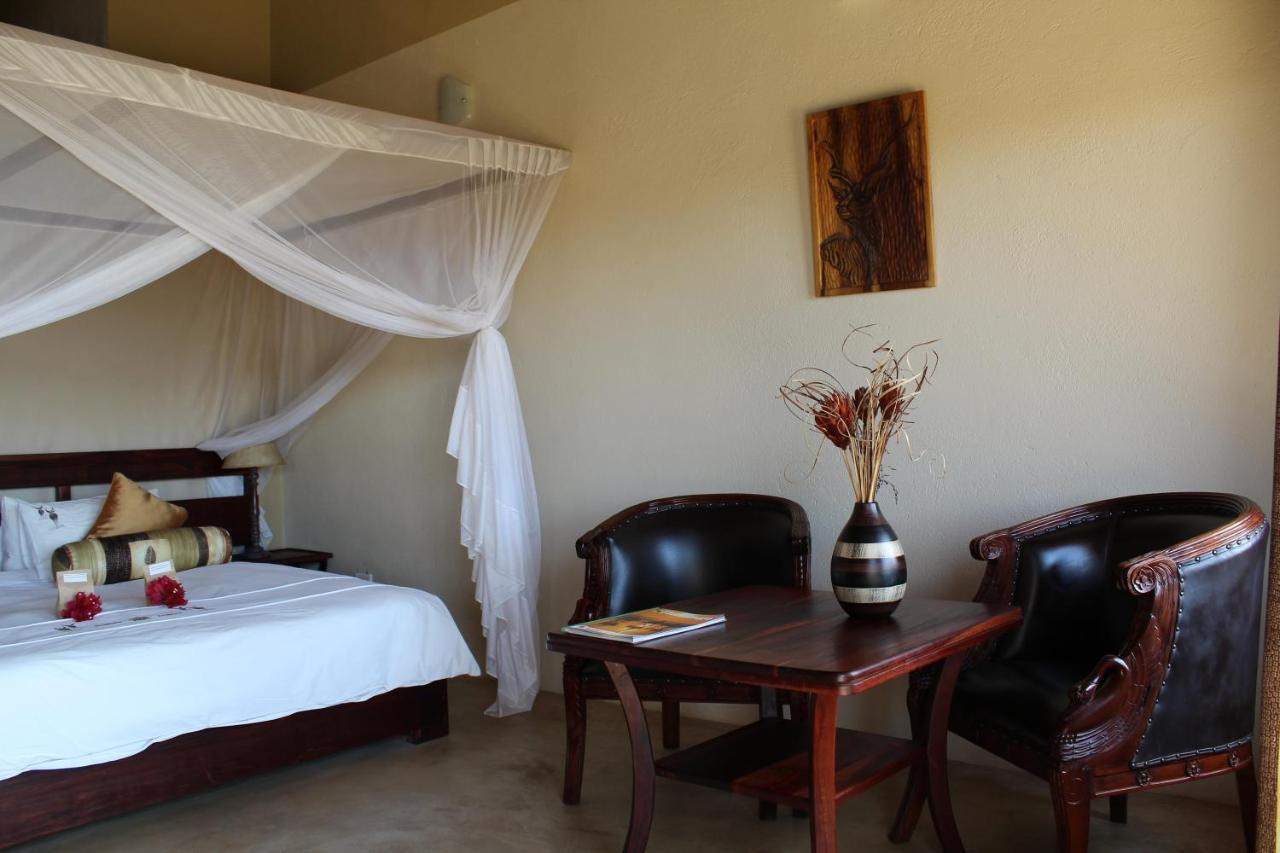 Okutala Etosha Lodge Outjo Exterior photo